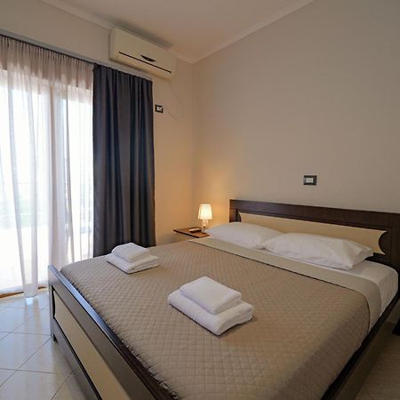 Hotel Deja Vu คซามิล ภายนอก รูปภาพ